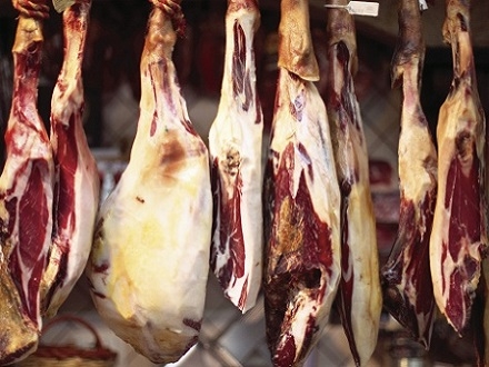 Teodorović: Inspektorima ne daju da kontrolišu meso